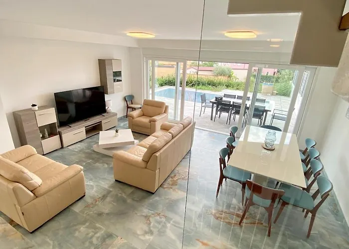 Beautiful In Porec! ヴィラ