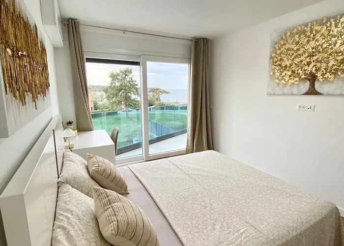 Beautiful In Porec! 빌라 포레치